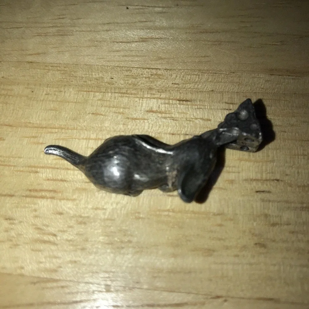 2 MINIATURE - PEWTER FIGURINE - RAT / MOUSE / MICE - EATING SWISS CHEESE